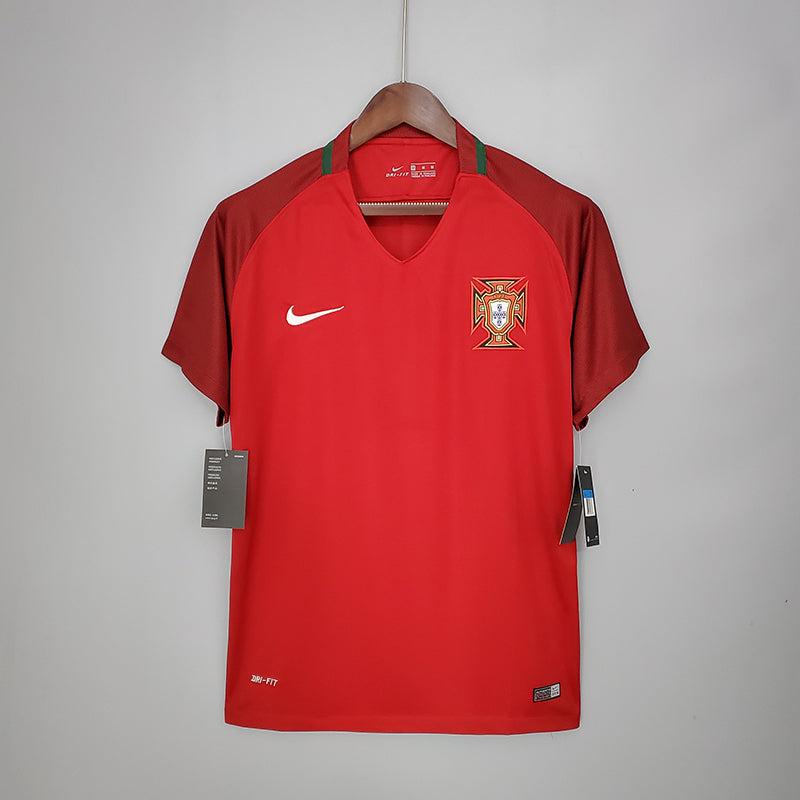 Retro Portugal 2018 home