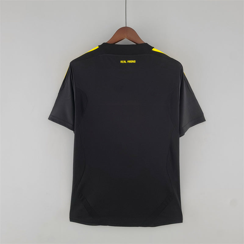 11/12 Vintage Real Madrid Goalkeeper Black
