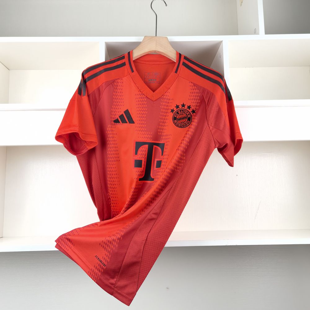 24/25 Bayern München Home